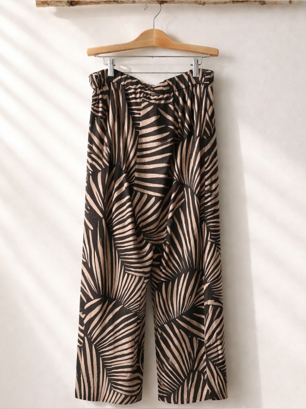 Joseph‎ Ribkoff Wide Leg Resort Pants Black Beige Palm Print Artsy Flowy Sz 16